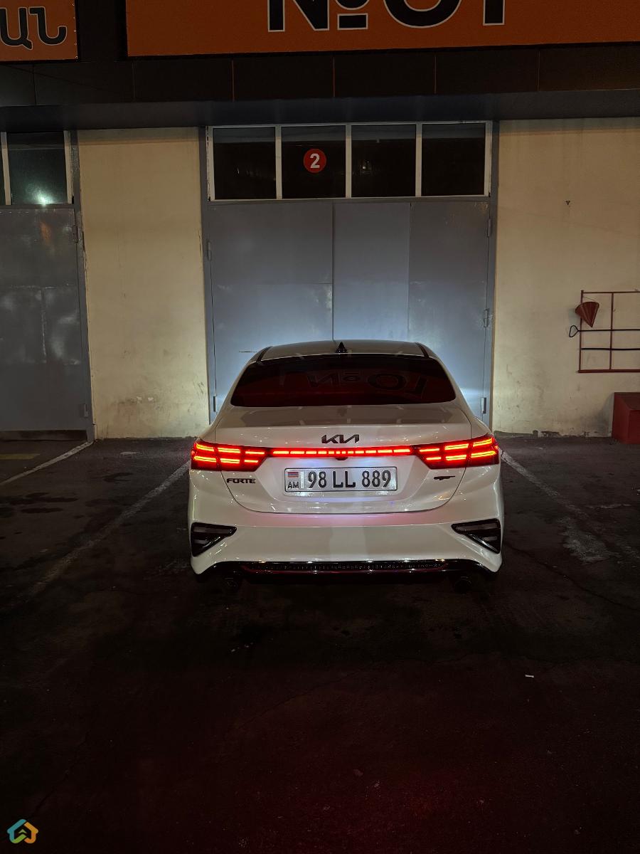 Kia Forte EX - image 4