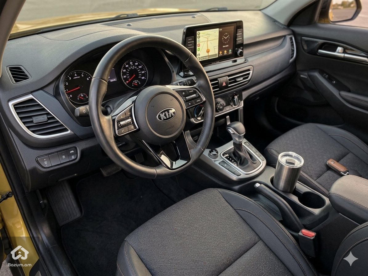 2021 Kia Seltos - image 7