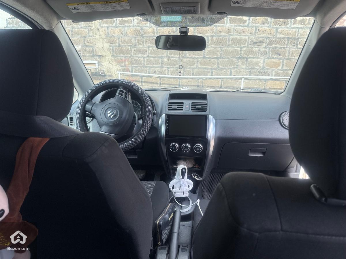 Suzuki SX4 - image 7