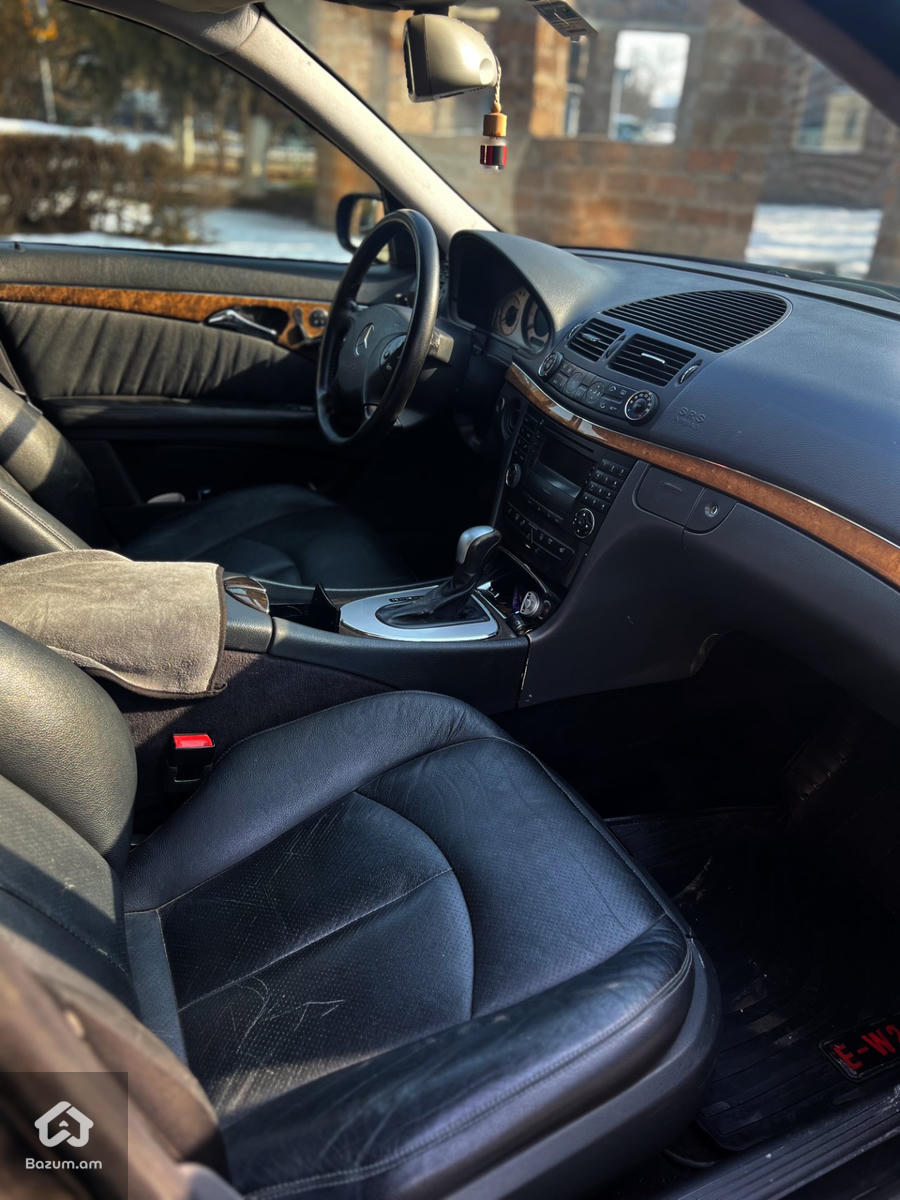 Mersedes e320 - image 6