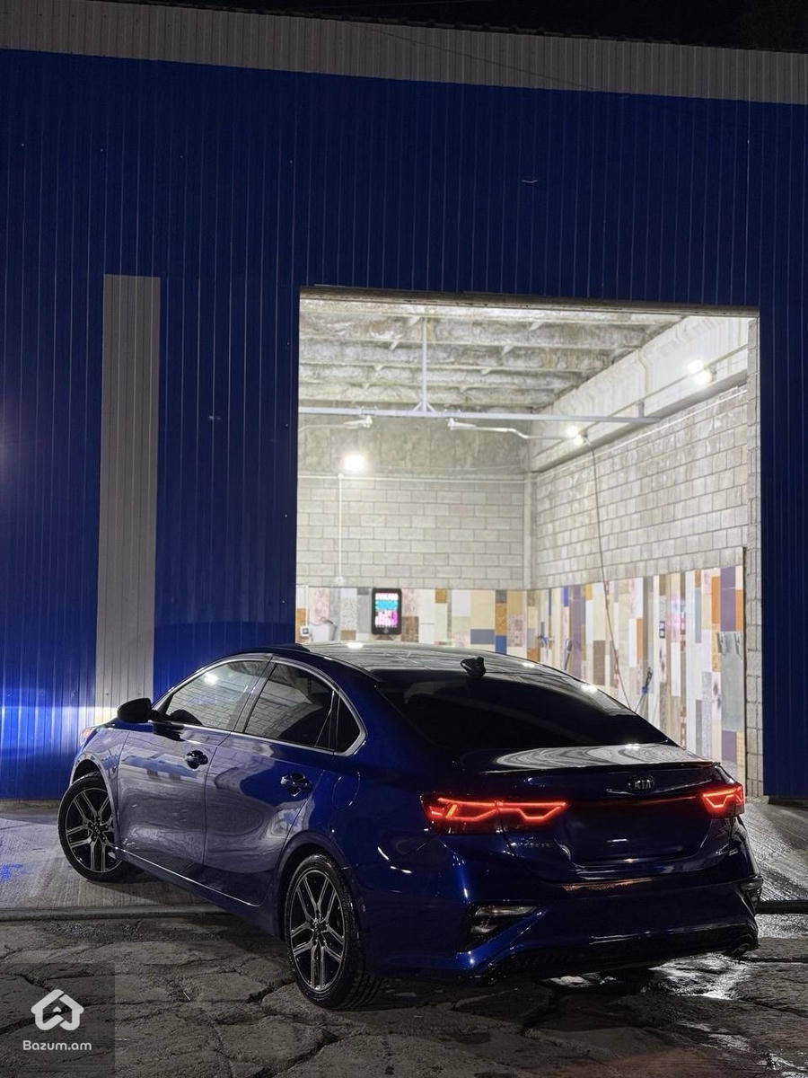 Kia Forte Gt line S - image 6