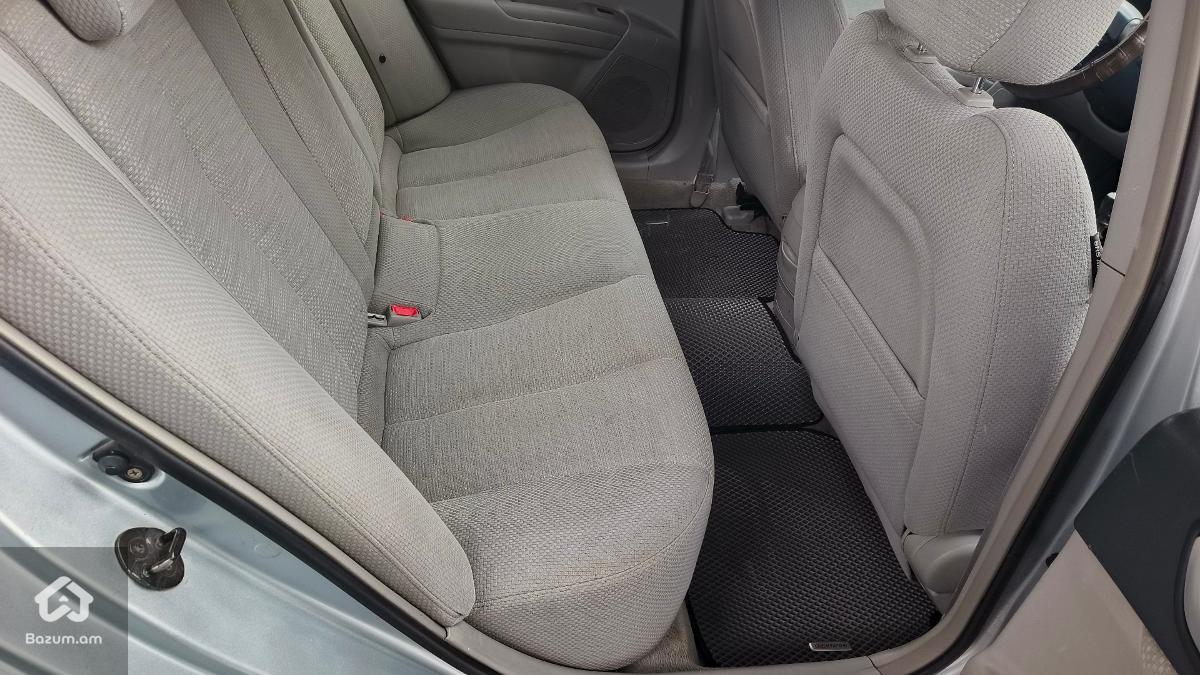 Hyundai Sonata NF - image 18