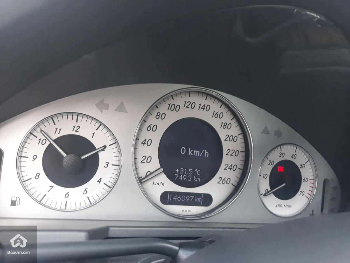 Mercedes W211 - image 27