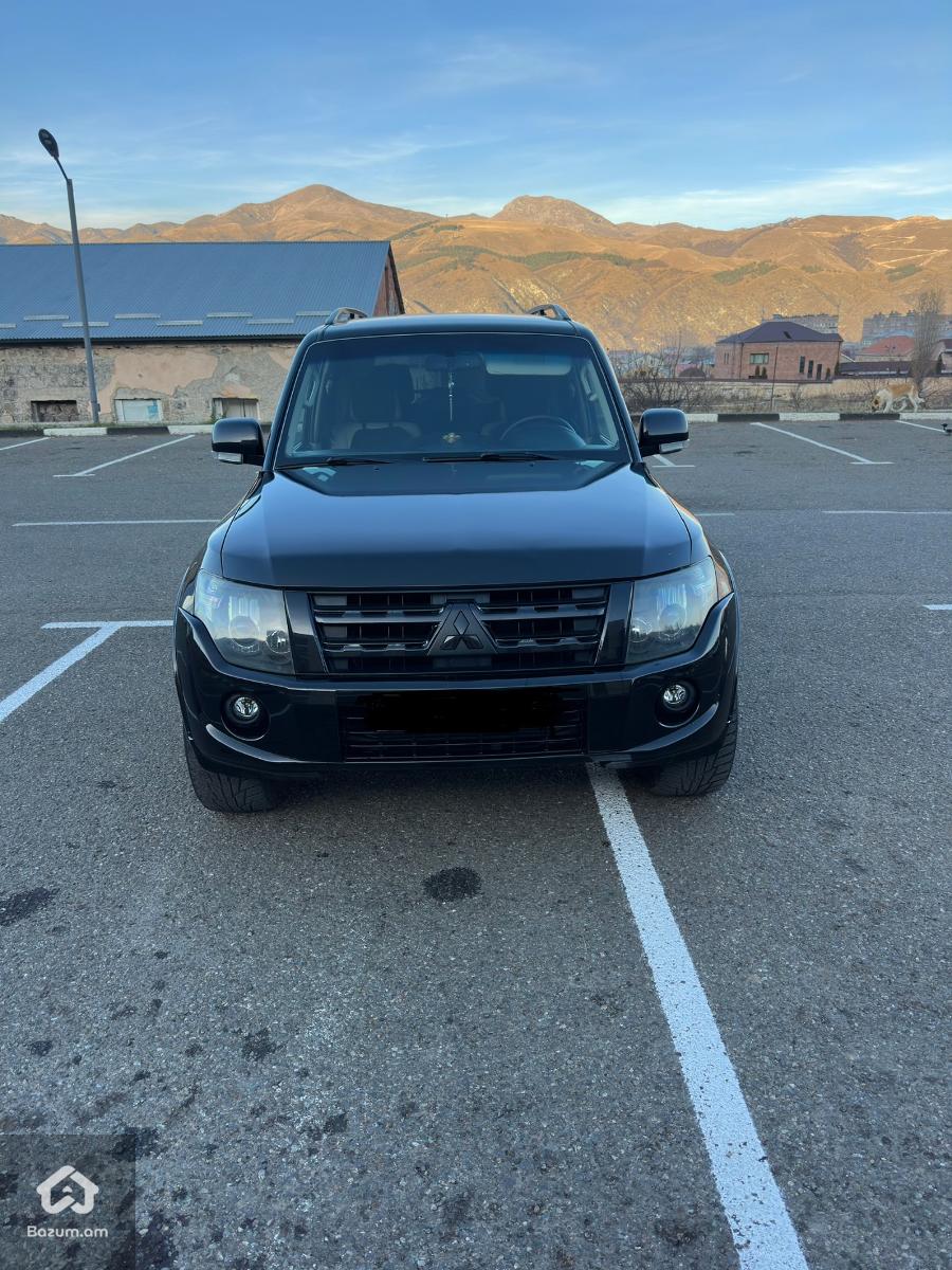 Mitsubishi - image 1