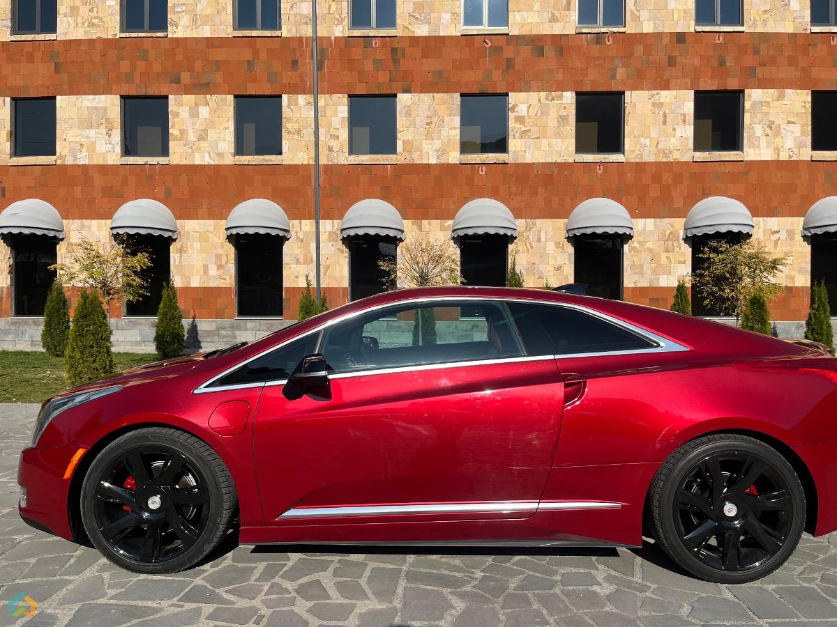 CADILLAC ELR - image 6