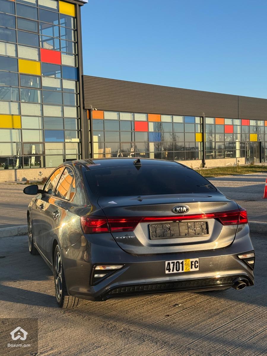 Kia Forte 2019 - image 13