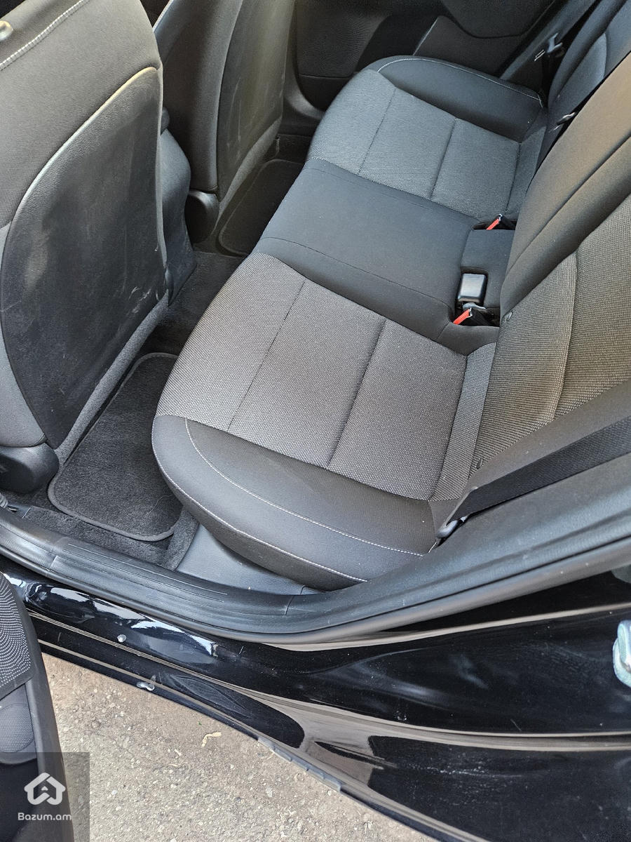 kia forte  - image 8