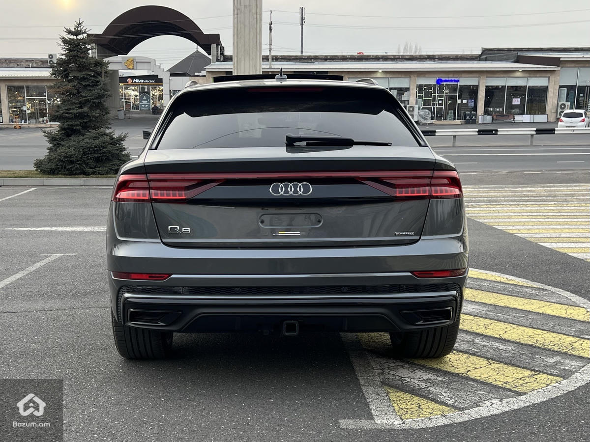 Audi Q-8 S line - image 3