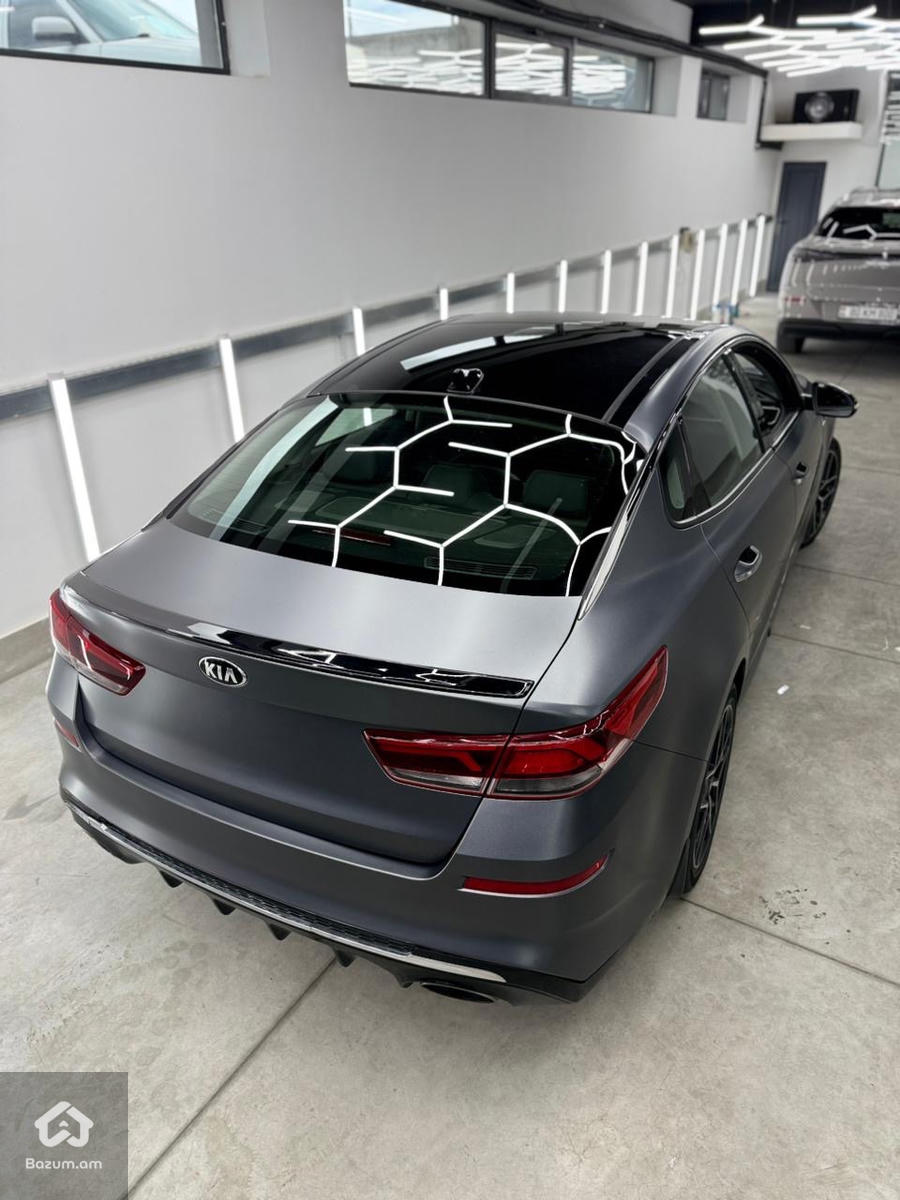 Kia Optima SX 2.0 Turbo - image 8