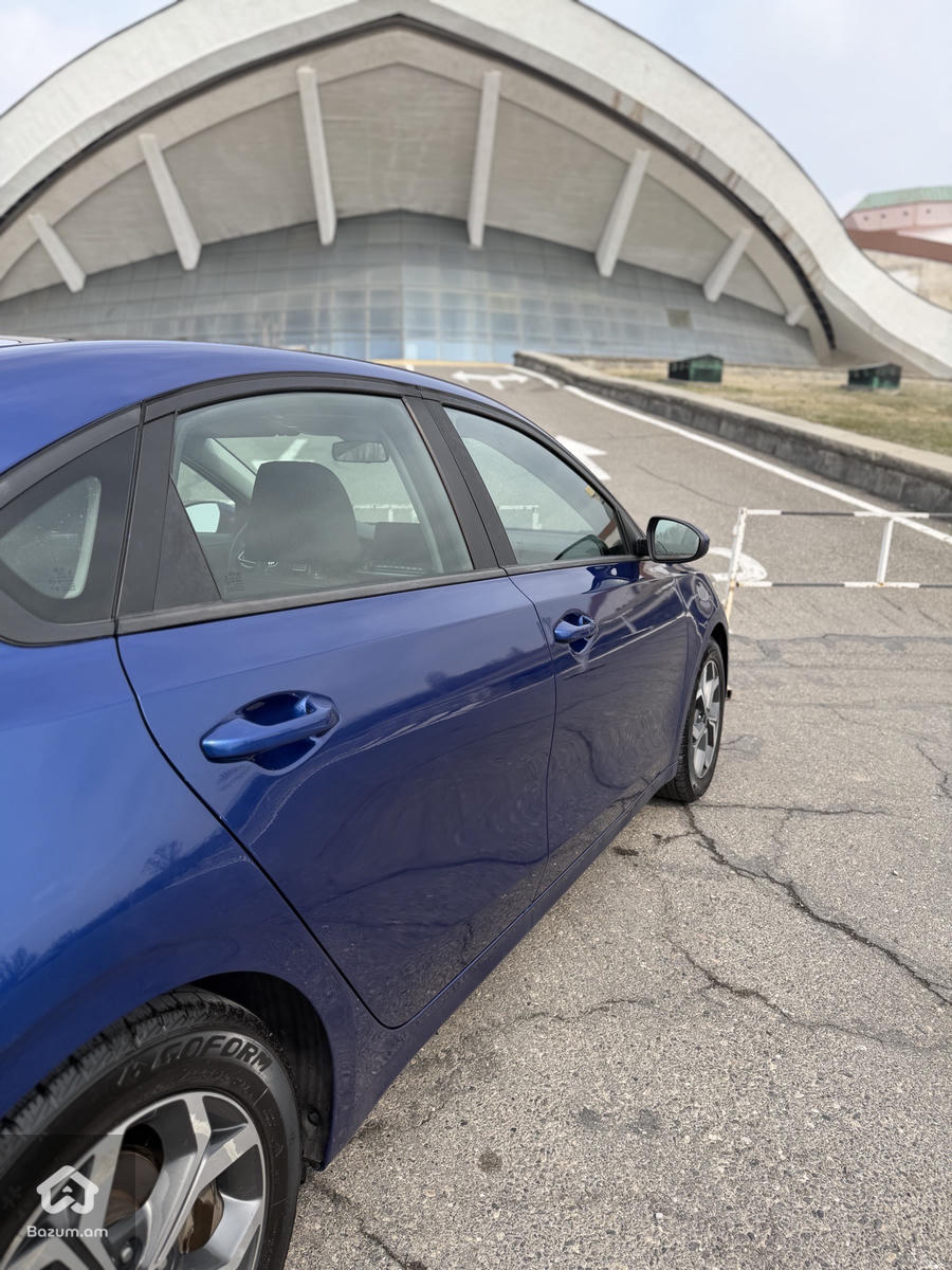 Kia Forte 2018 FE 2.0L - image 10