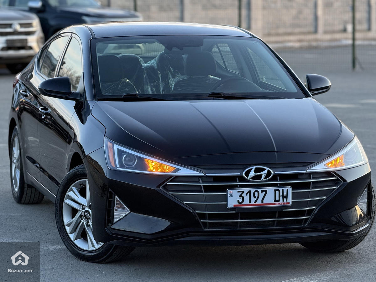 Hyundai Elantra - image 8