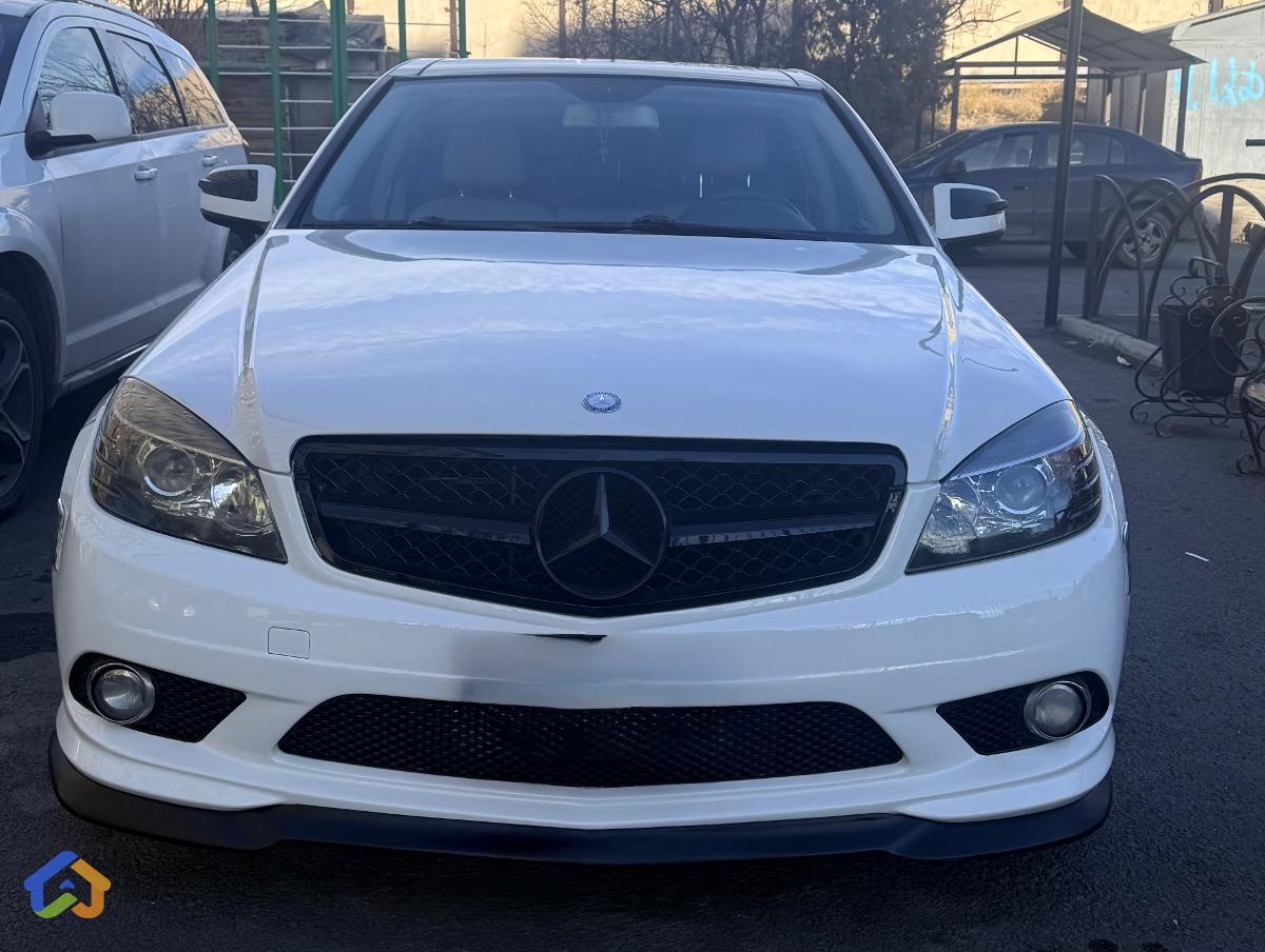 Mercedes  - image 10