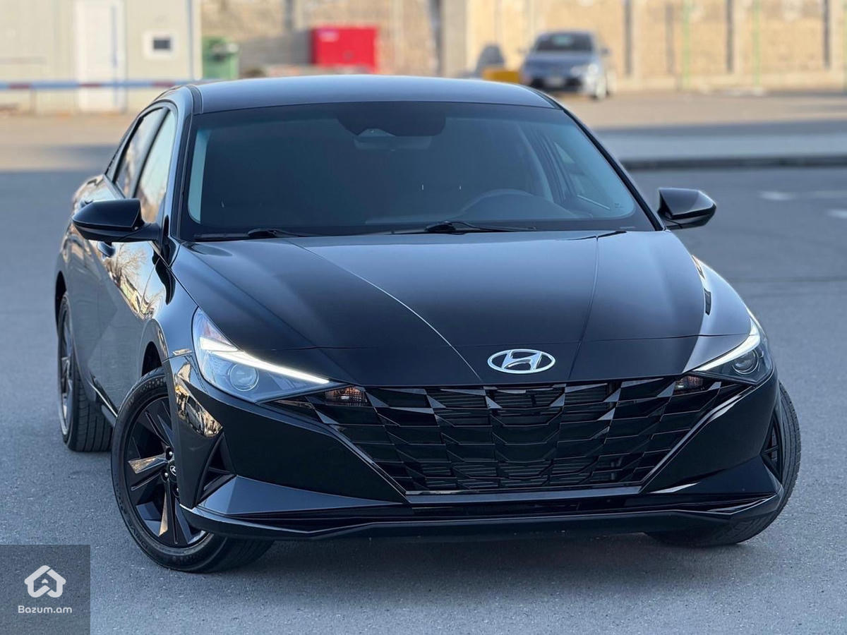 Hyundai Elantra - image 18