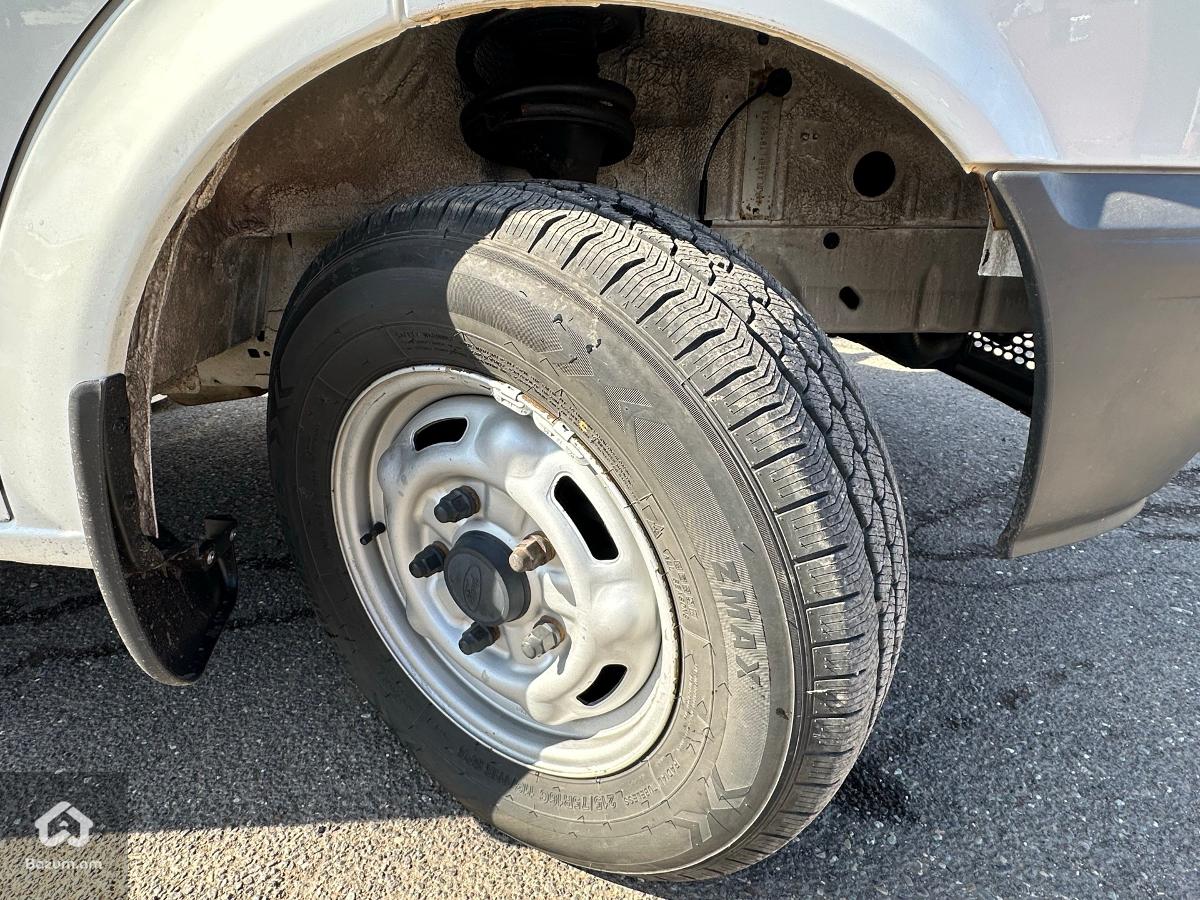 FORD TRANSIT 2.4 125🐎 - image 9