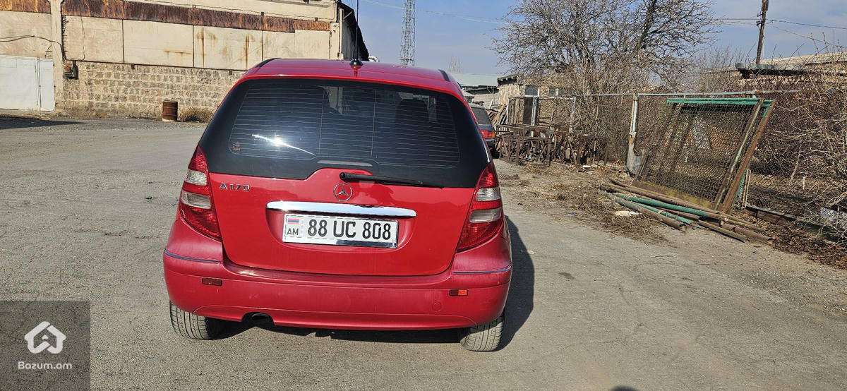 Mercedes Benz A170 - image 6