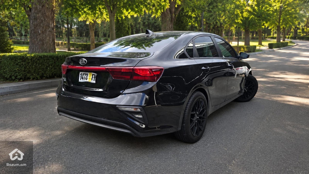 Kia Forte - image 3