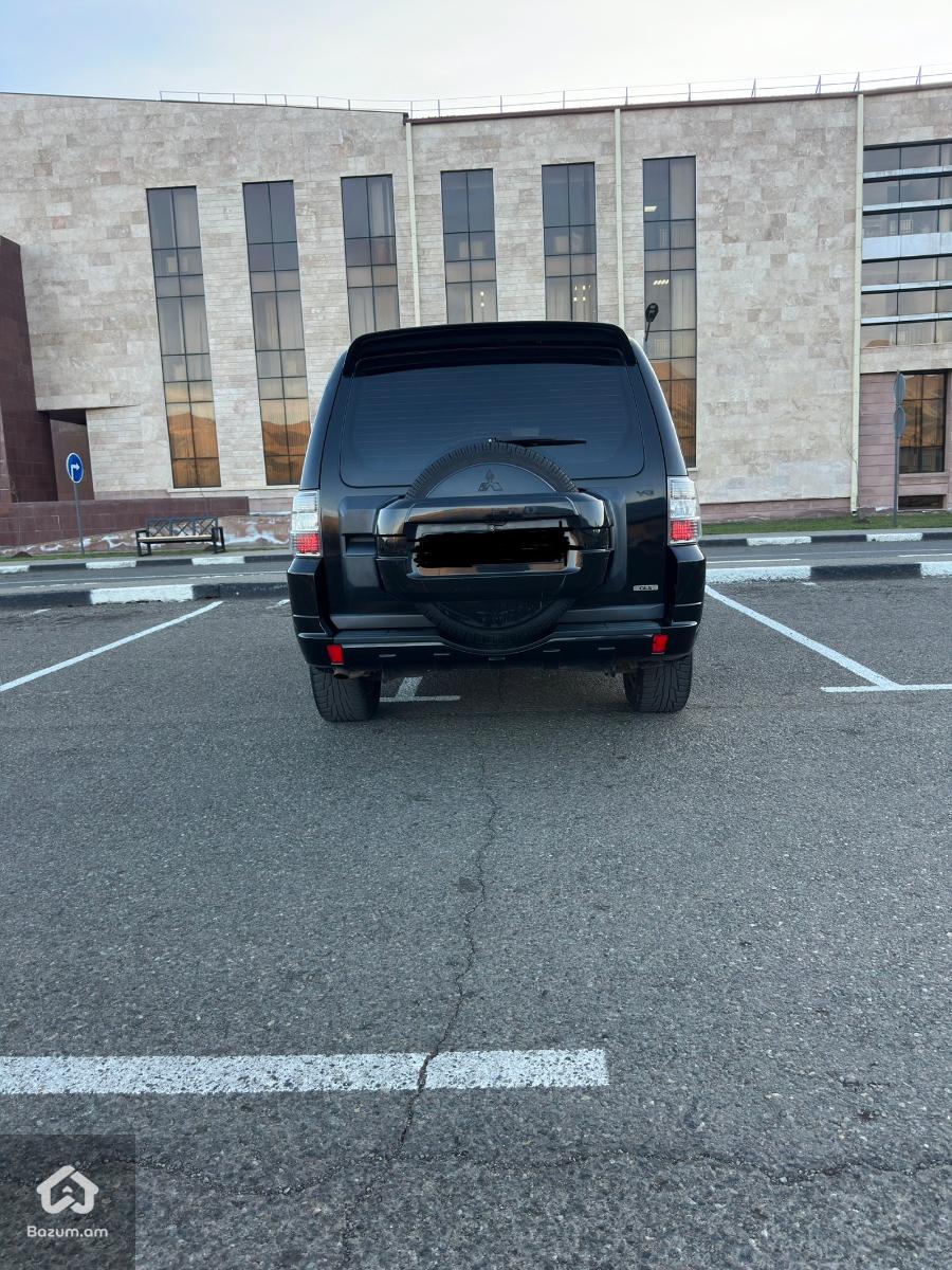 Mitsubishi - image 3