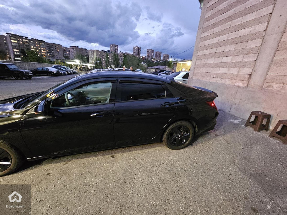 2023 Maqur Elantra SEL - image 7