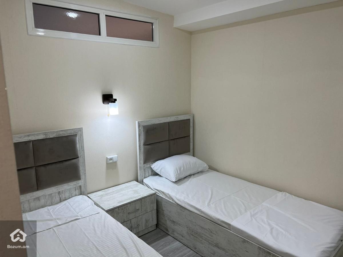 Աբովյան փողոց  - image 11