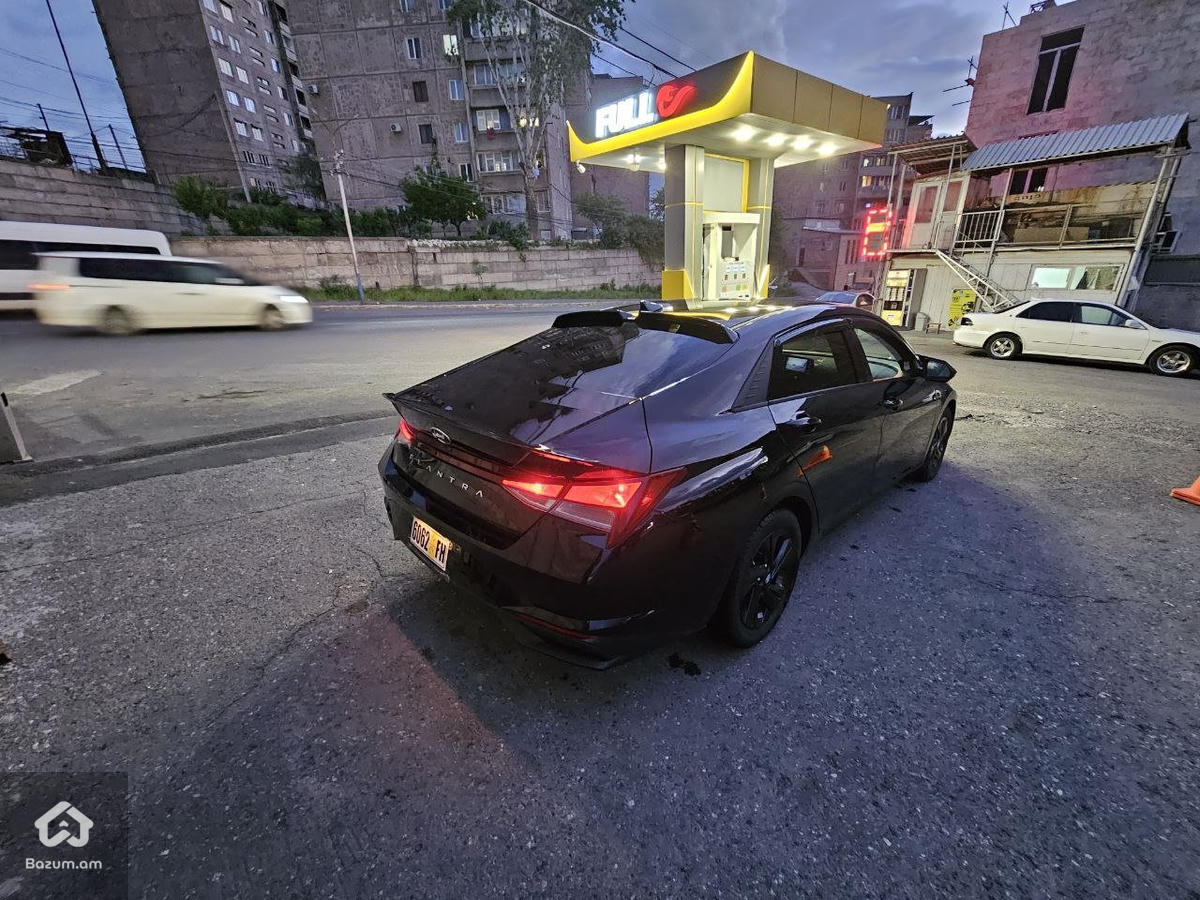 2023 Maqur Elantra SEL - image 6
