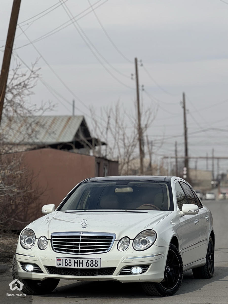 Mercedes benz W211 - image 2