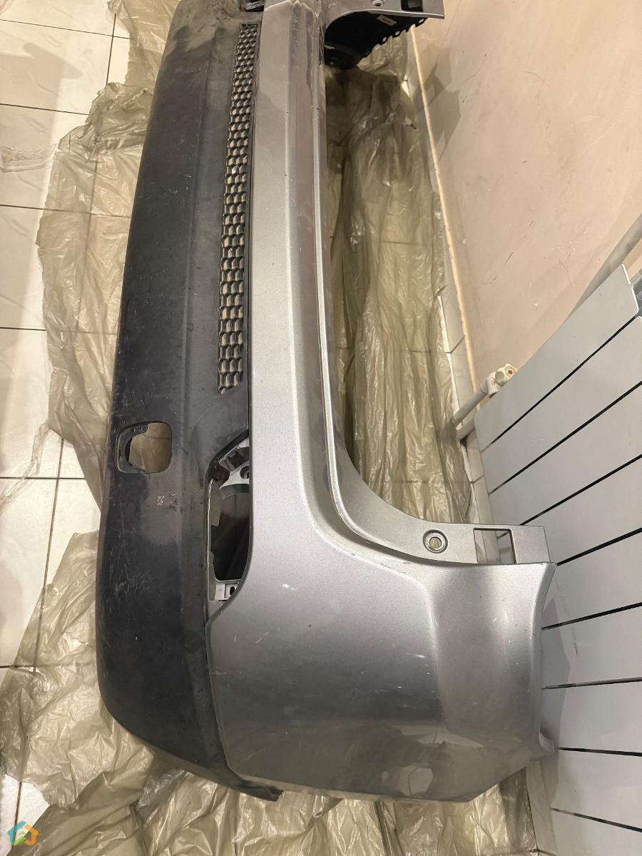 Jeep compass bumper shit - image 2