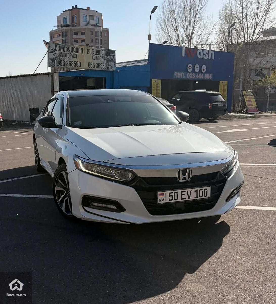 Honda Accord - image 4