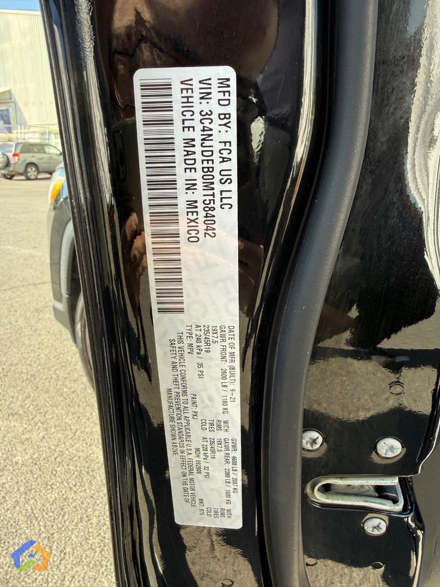 Jeep Compass - image 8