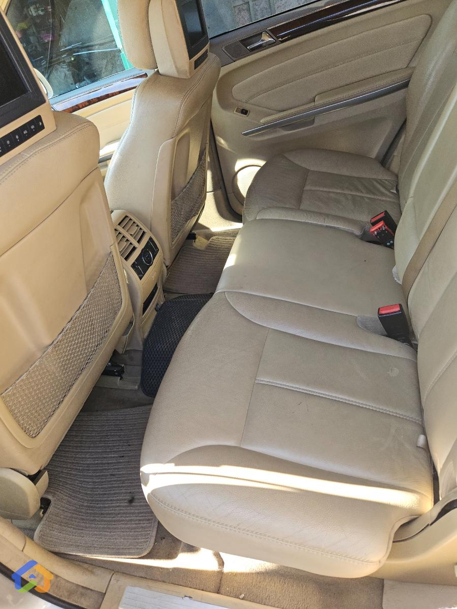 Mercedes benz GL450 - image 19