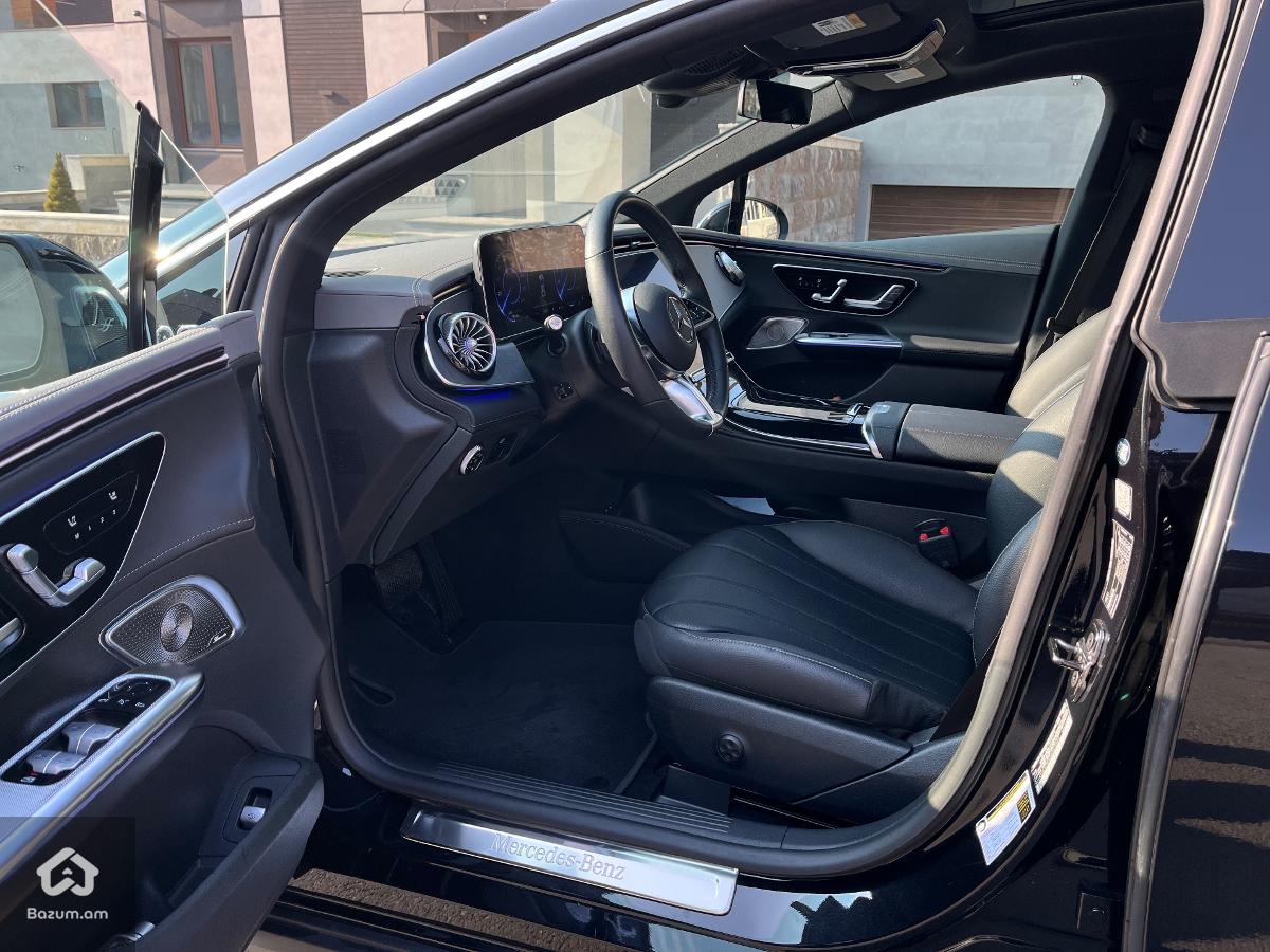 Mercedes Benz EQE - image 6