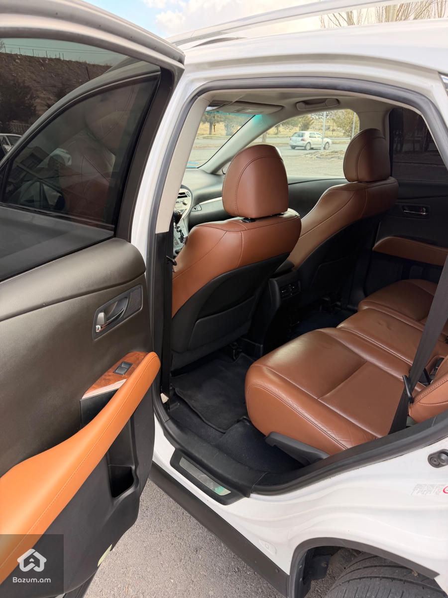 LEXUS RX350  - image 9