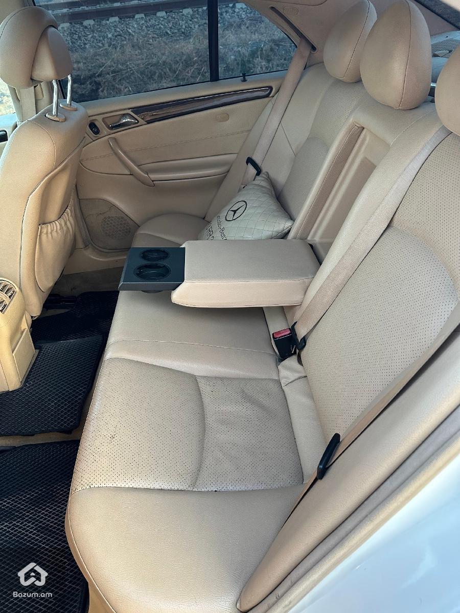 Mercedes Benz W203 - image 9