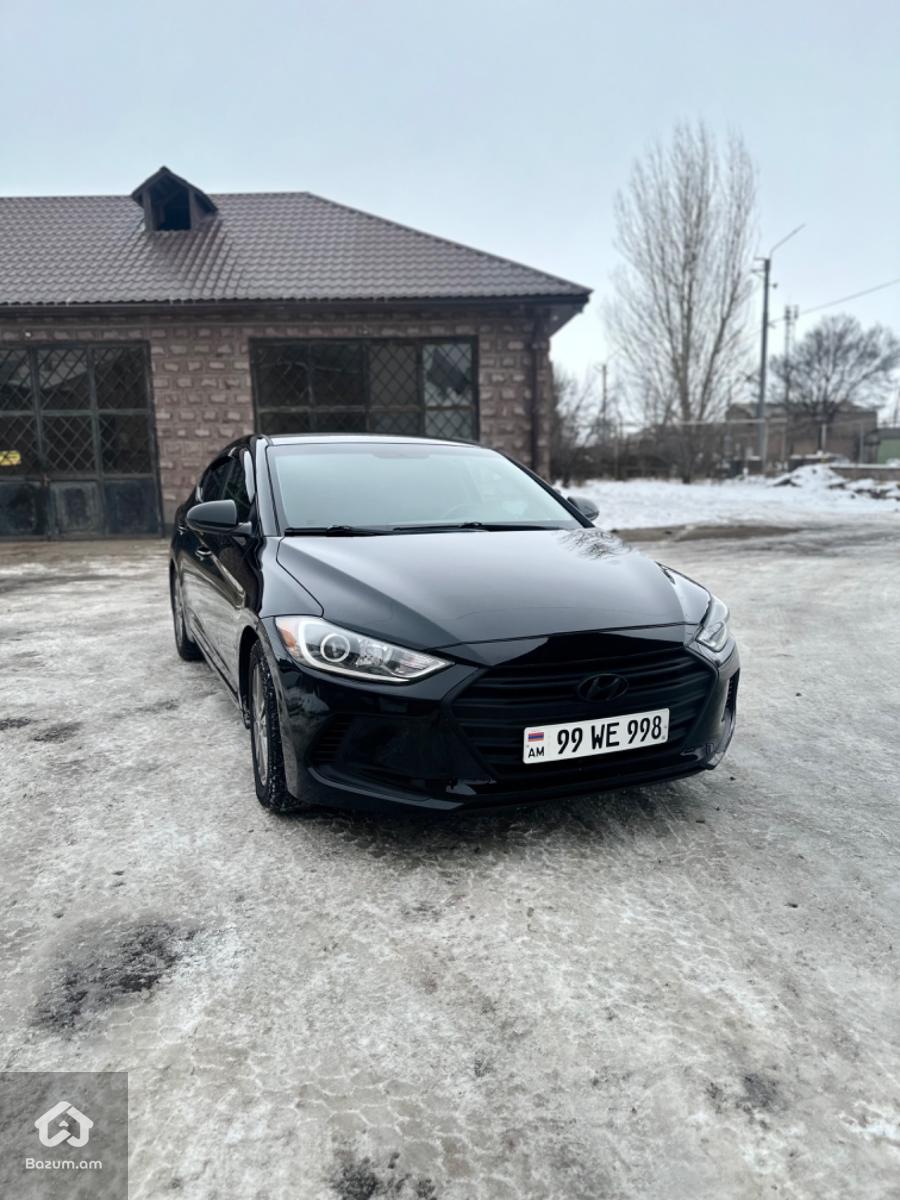 Hyundai Elantra - image 2