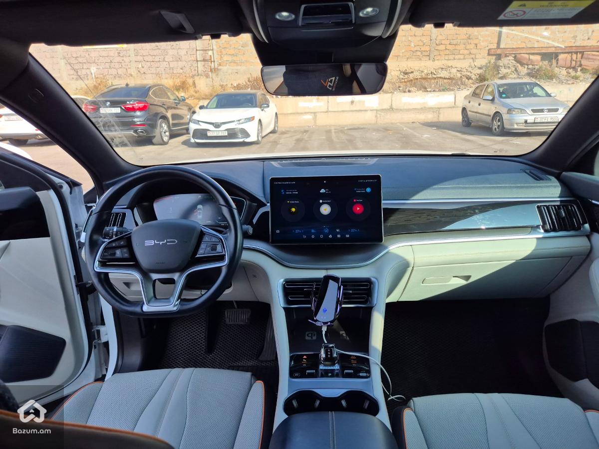 520 Flagship - image 7