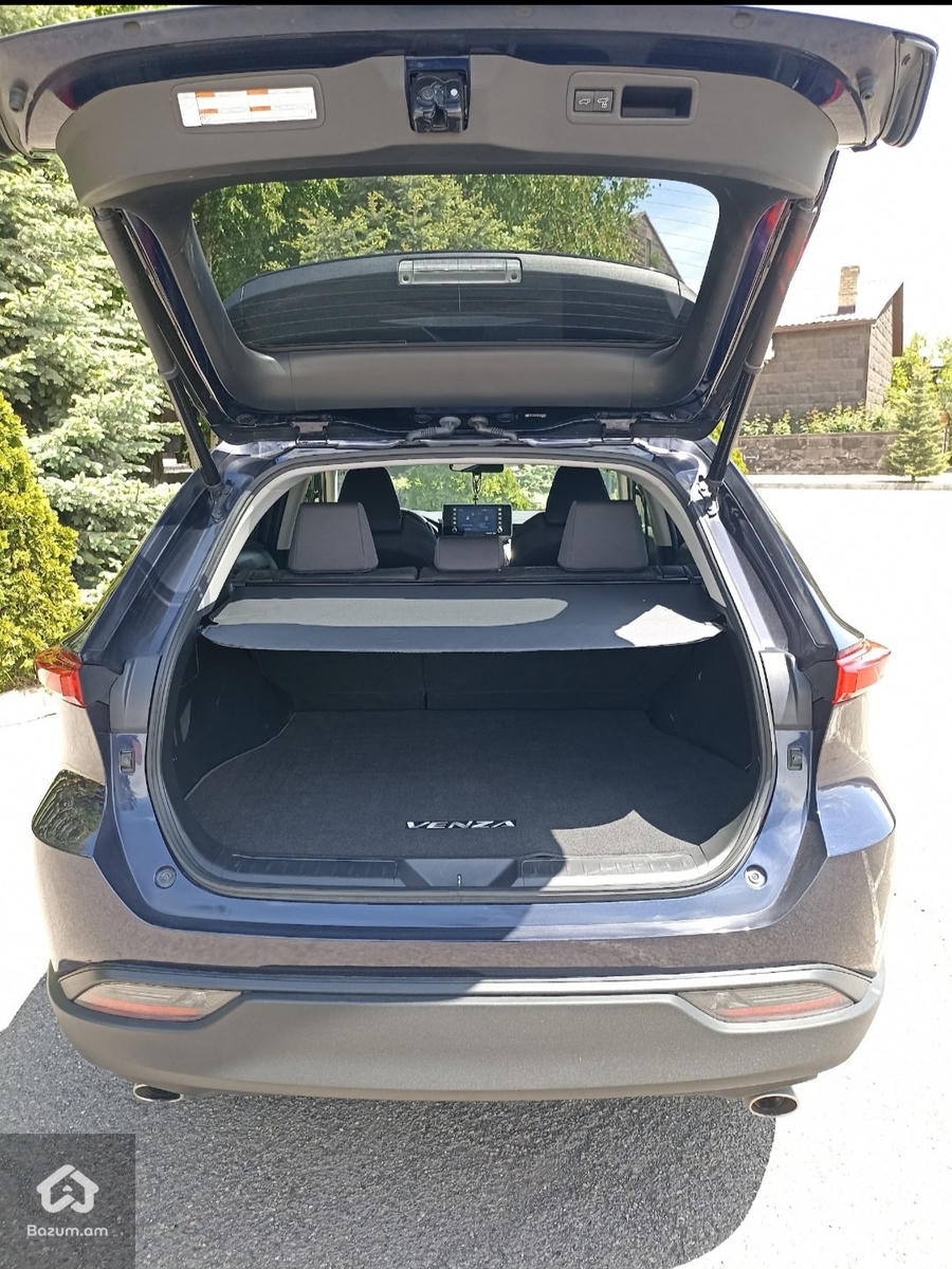 Toyota Venza - image 9