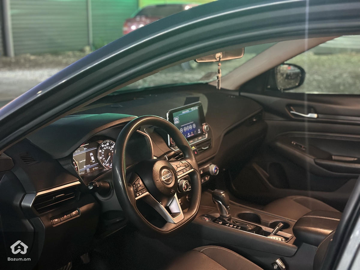Nissan Altima 2020 - image 8