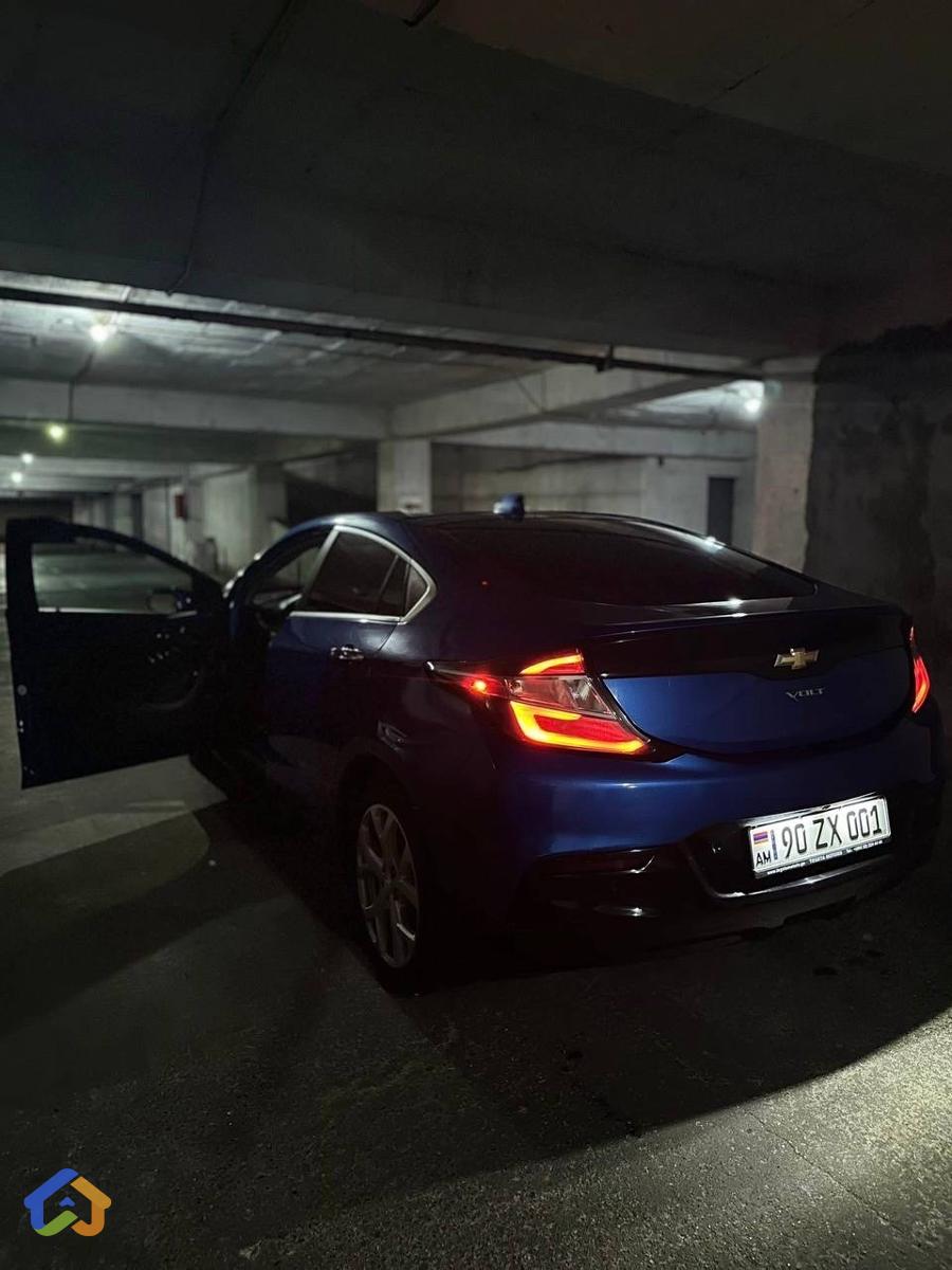 Chevrolet Volt 2 Premier - image 3