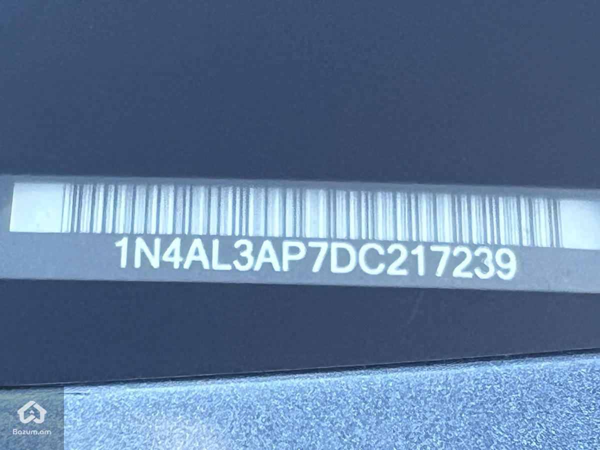 Nissan Altima  - image 15