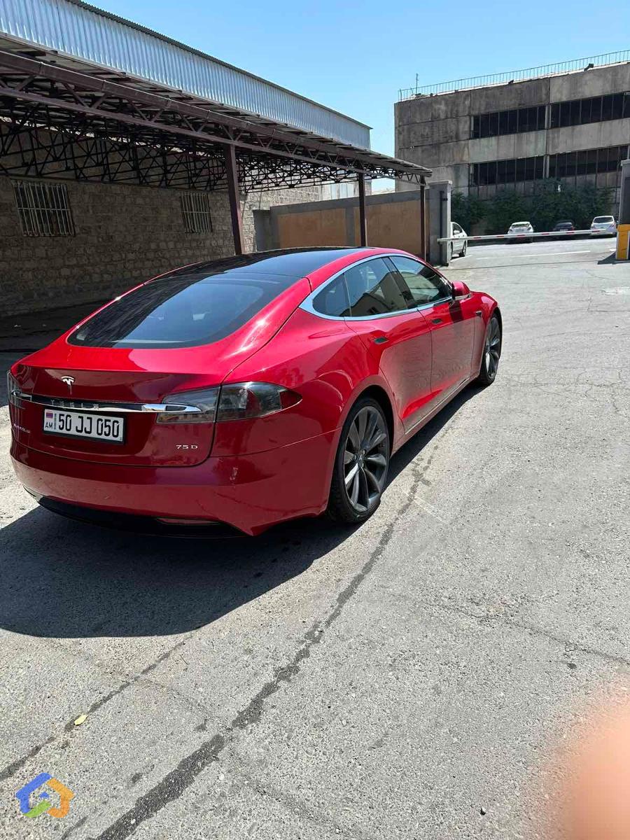 Tesla model S 75D - image 7