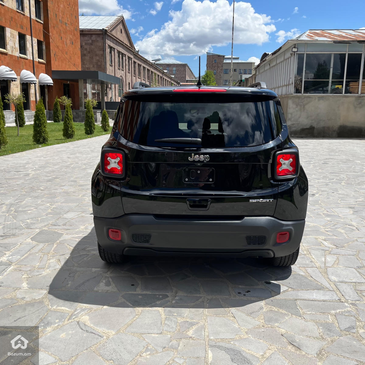 Jeep Renegade  - image 6