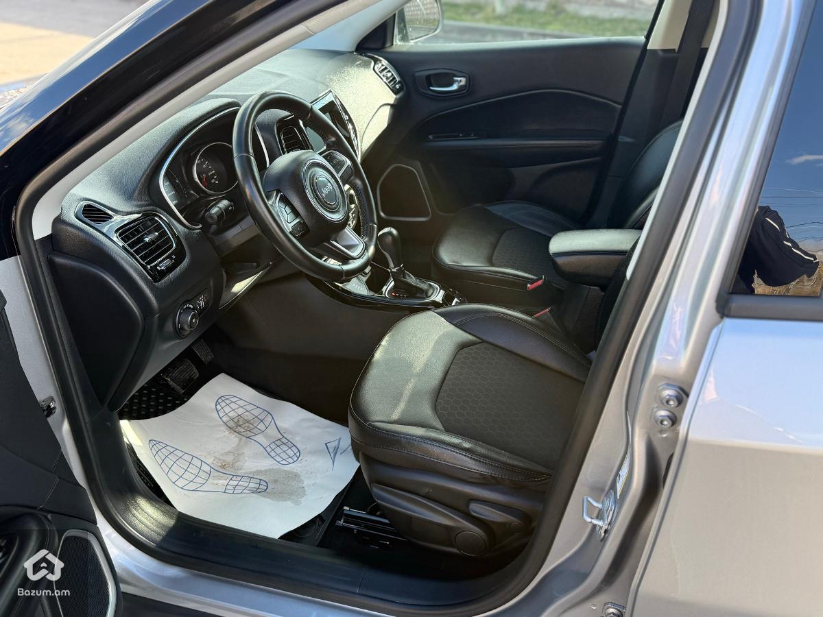 JEEP COMPASS LATITUDE AWD 2019 - image 7