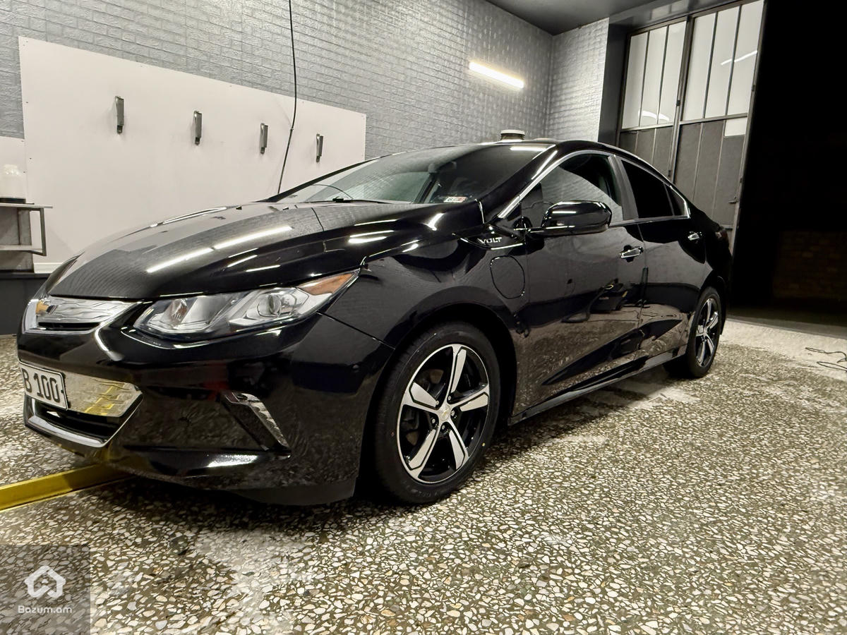 chevrolet Volt 2 - image 2
