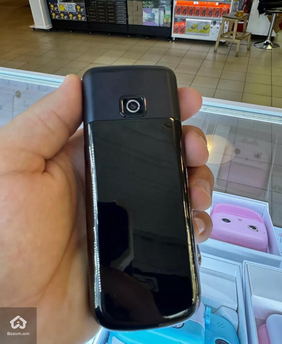 Nokia 8800 Sirocco  - image 23