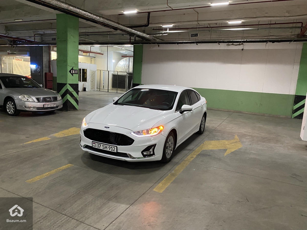Ford Fusion - image 2