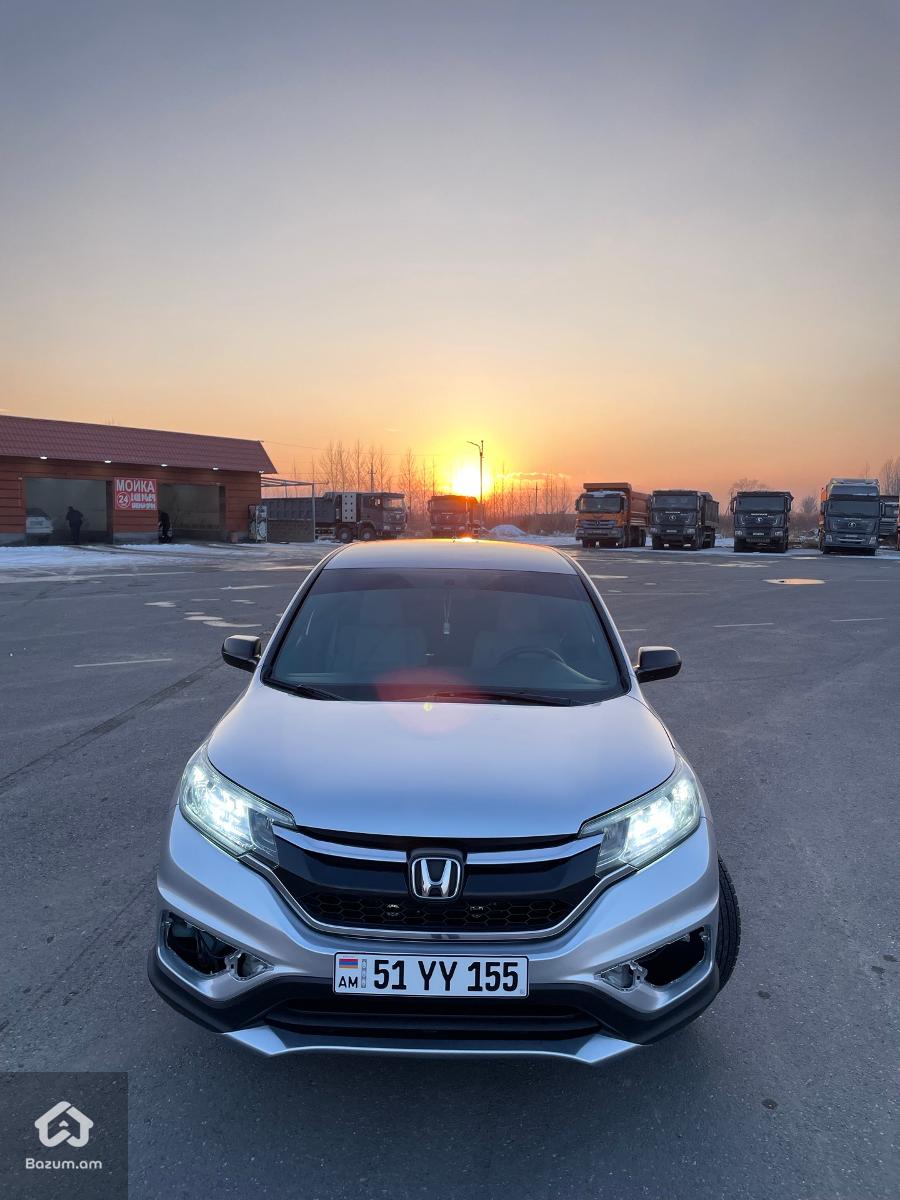 HONDA CR-V - image 1