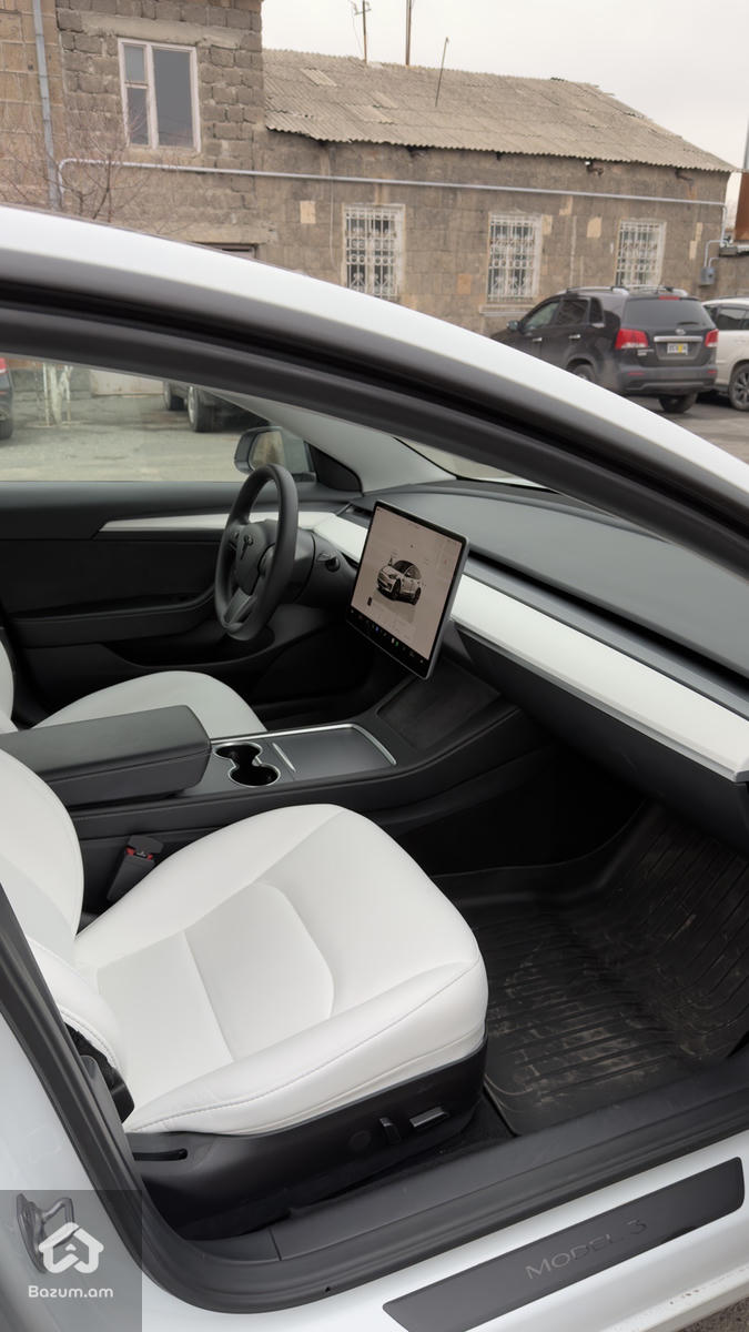 Tesla Model 3 2022 - image 9