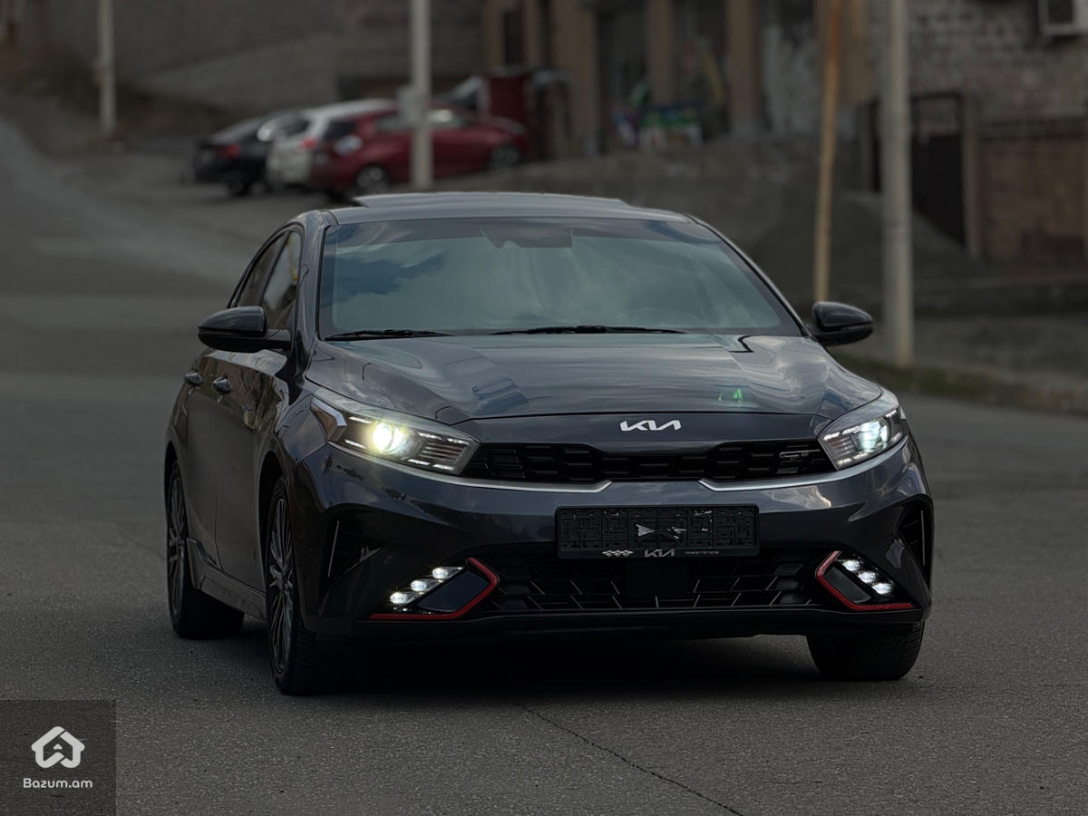 Kia Forte GT-Line Premium - image 19