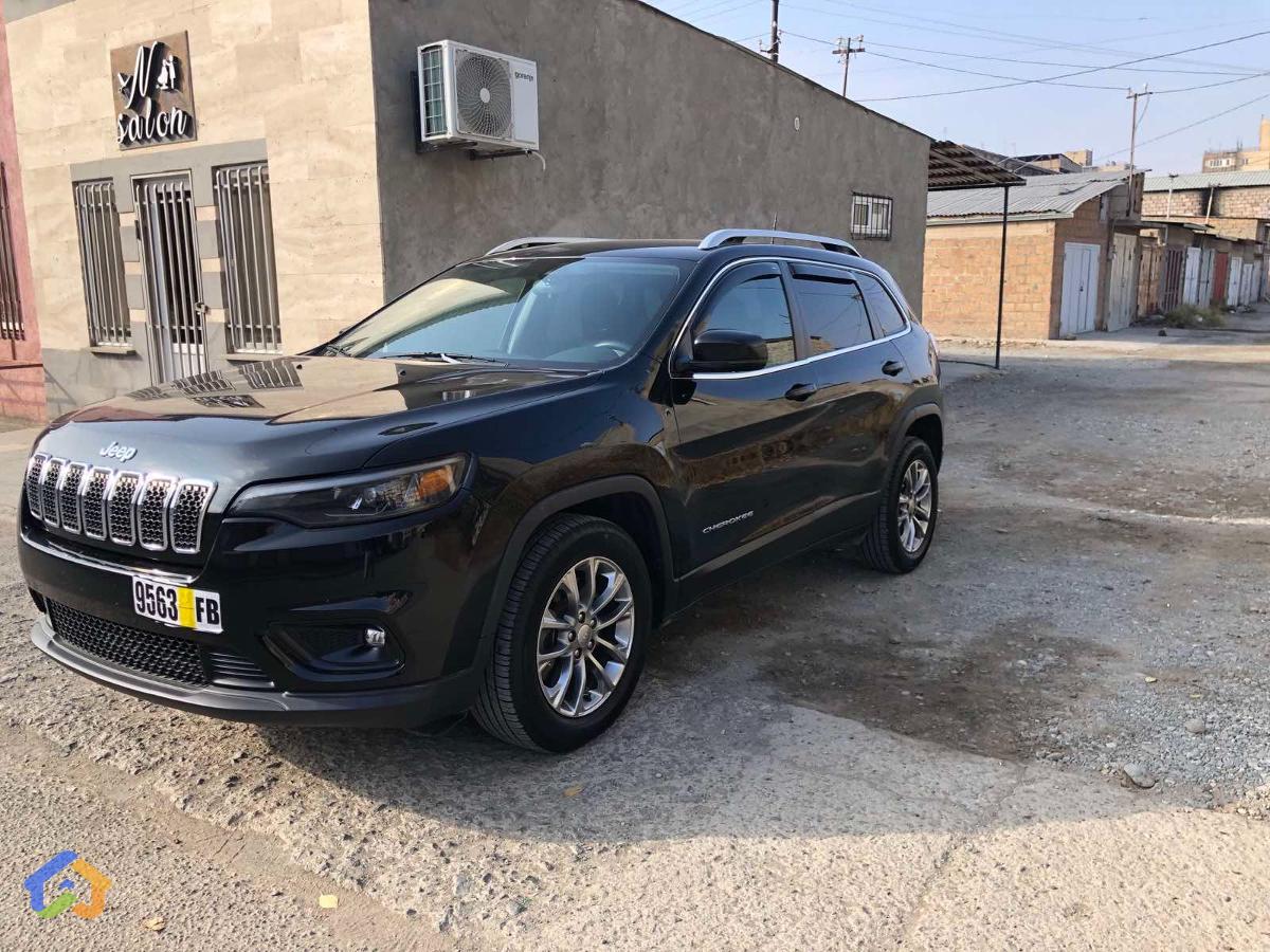 Jeep Cherokee - image 3