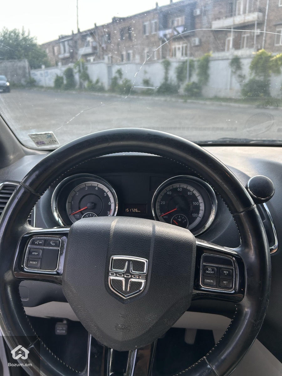 Dodge grand caravan - image 9