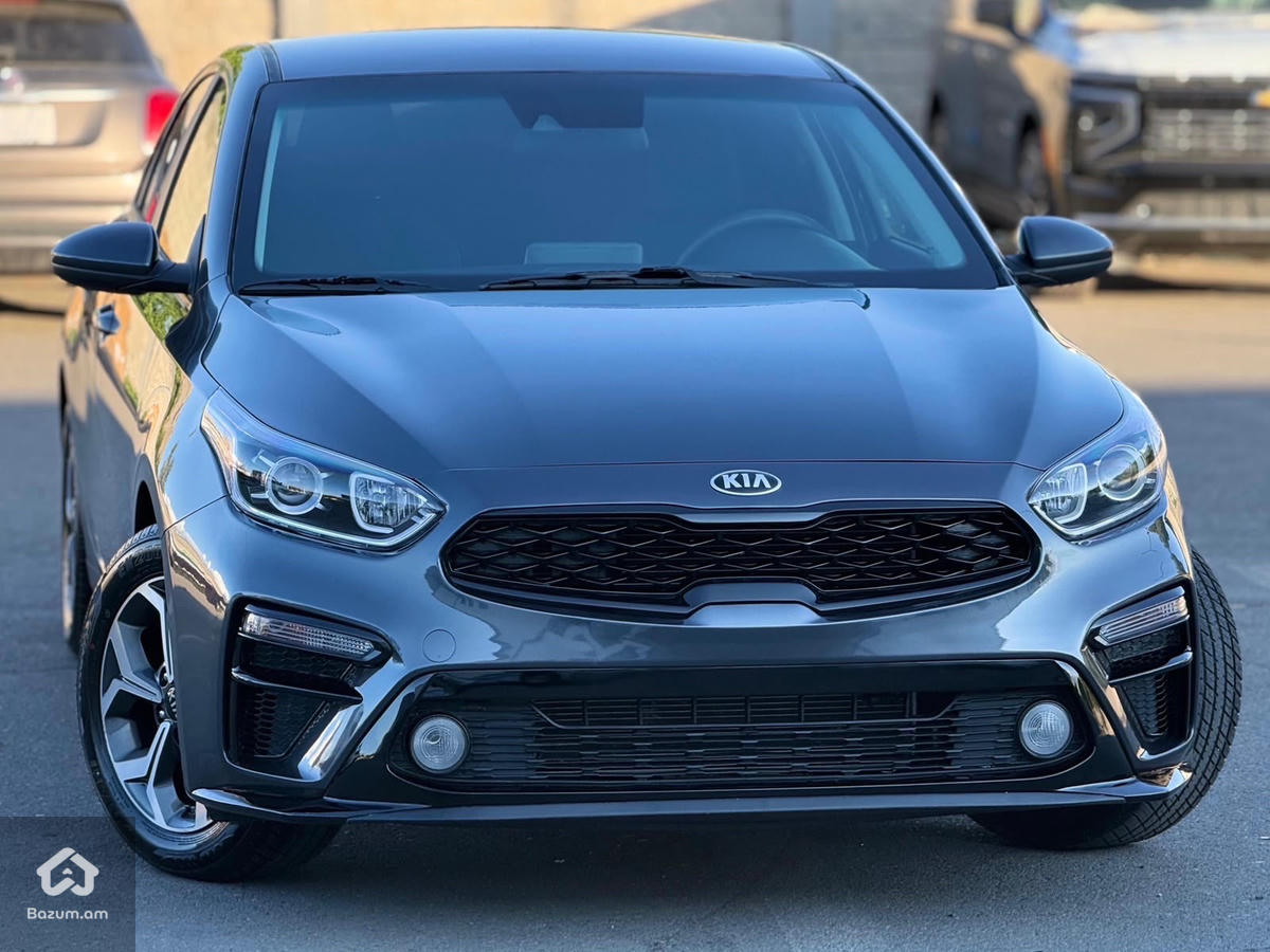 Kia Forte - image 21